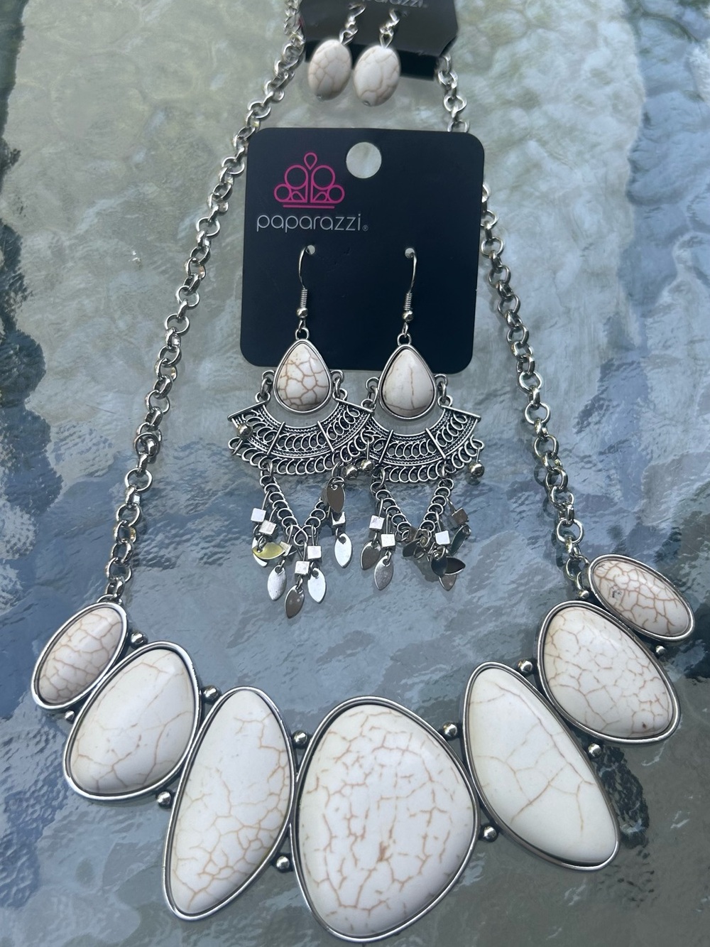 paparazzi White Marbled Stone Bib Necklace with Dangle Earrings